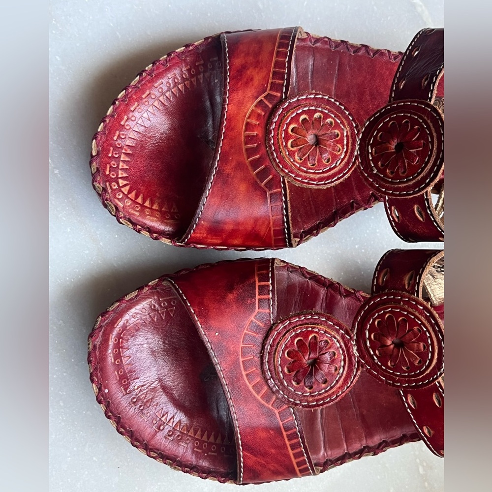 Spring Step Red Sandals Size 8 - Picture 2 of 12